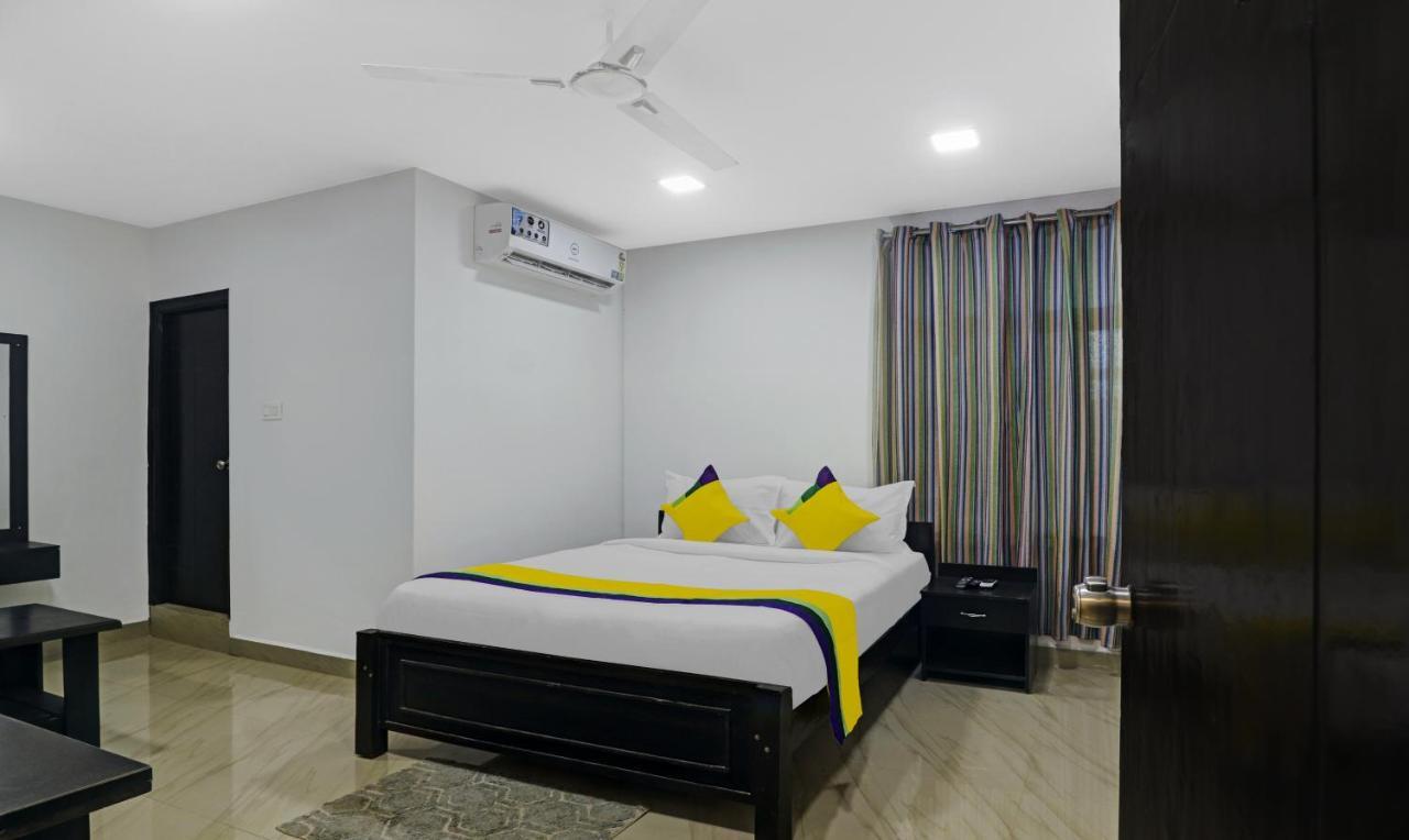 Itsy By Treebo - Lg Grand Inn Hyderabad Exteriör bild